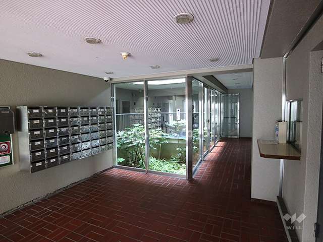 エントランスホール