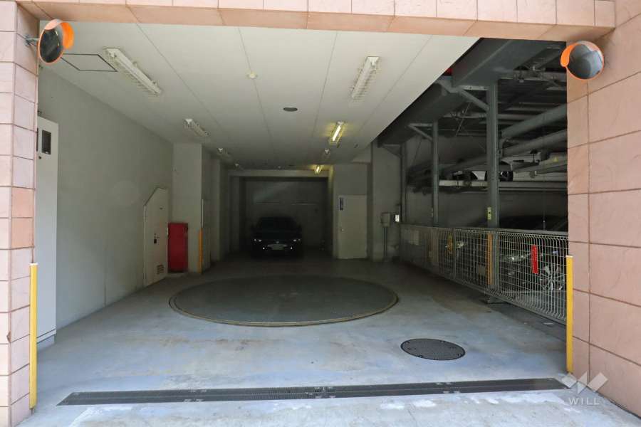 敷地内駐車場（屋内機械式）