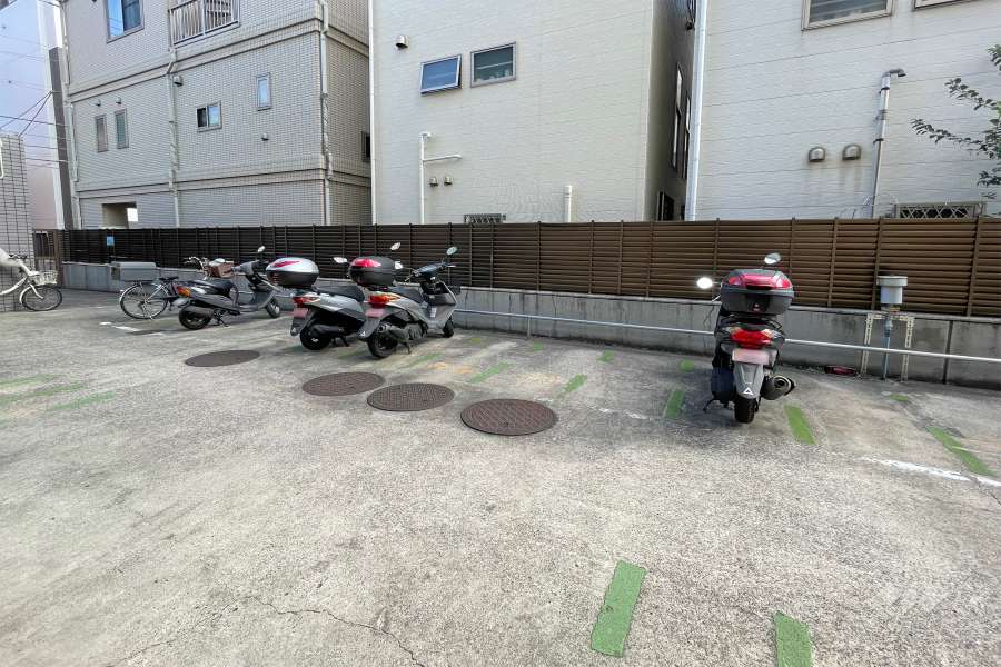バイク置場