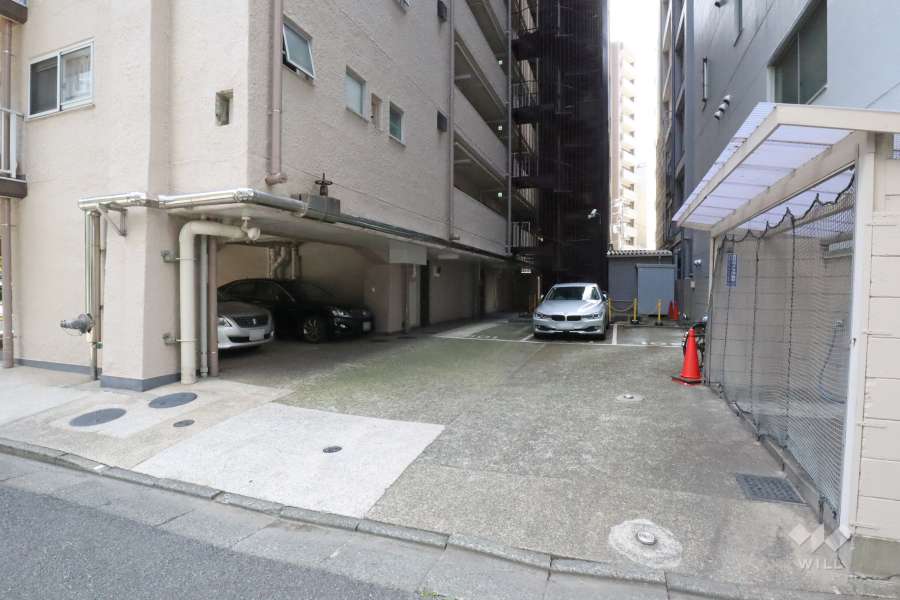 敷地内駐車場（屋内平面式・屋外平面式）