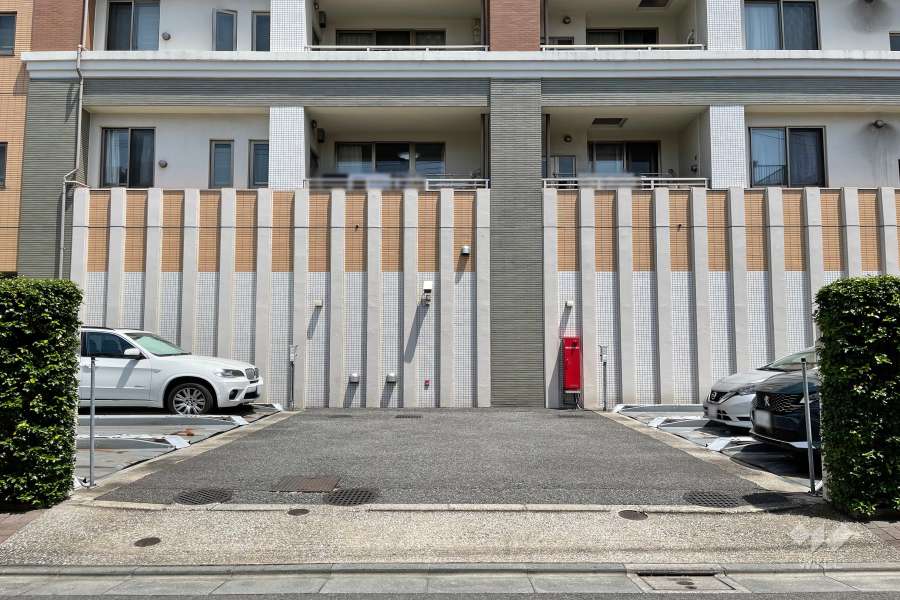 敷地内駐車場（屋外機械式）　　　