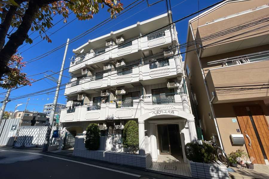 ベルサイユ大森の外観（南東側から）