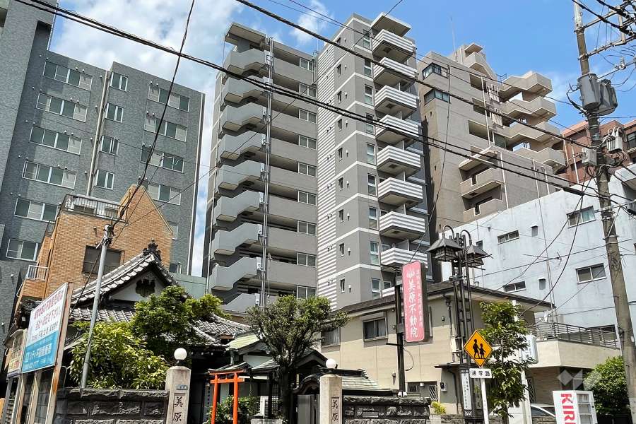 プレミアムキューブ大森本町の外観（東側から）