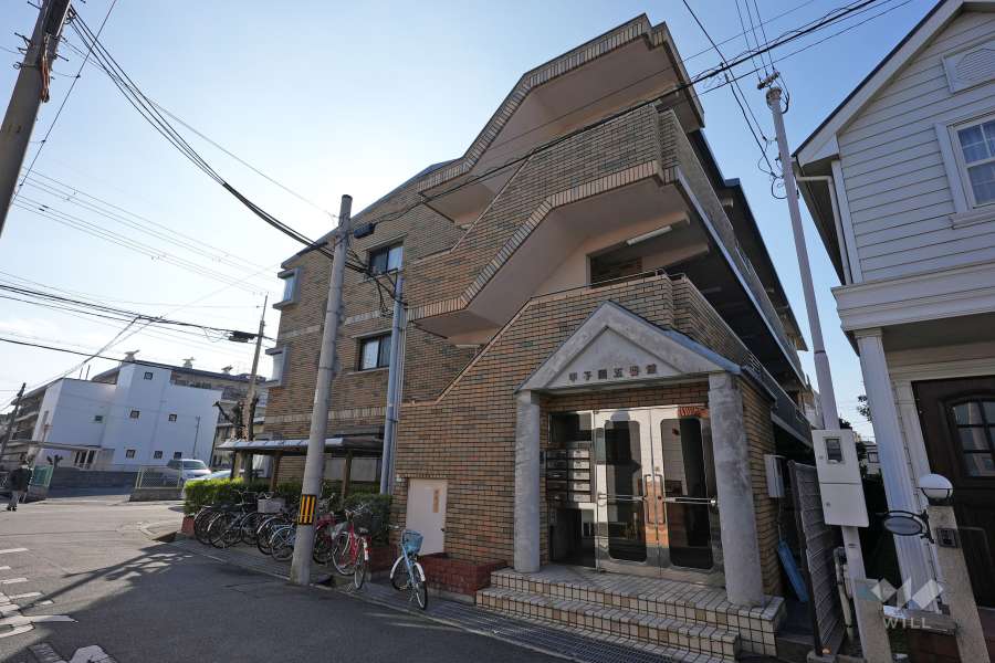 甲子園五番館の外観（北側から）