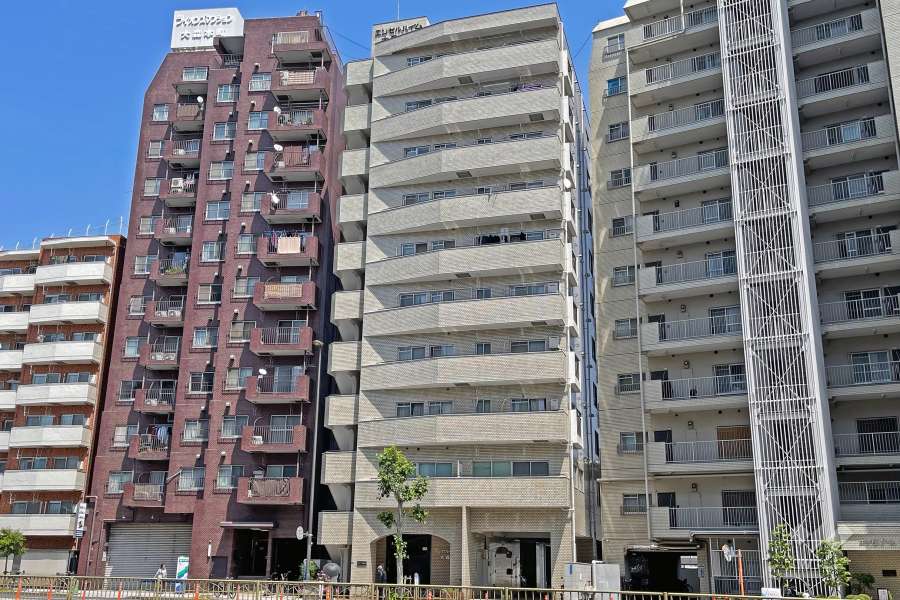 エンゼルハイム大森本町の外観（南西側から）