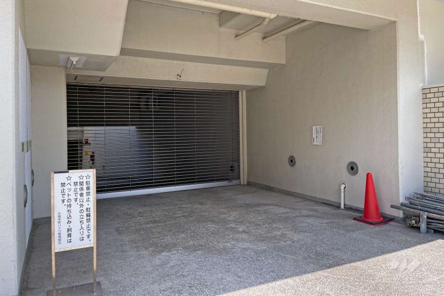 駐車場の出入り口