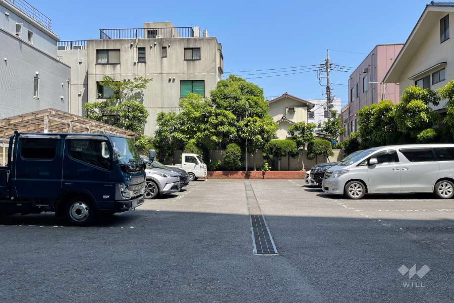 敷地内駐車場（屋外平面式）
