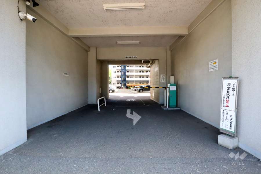 駐車場の出入り口