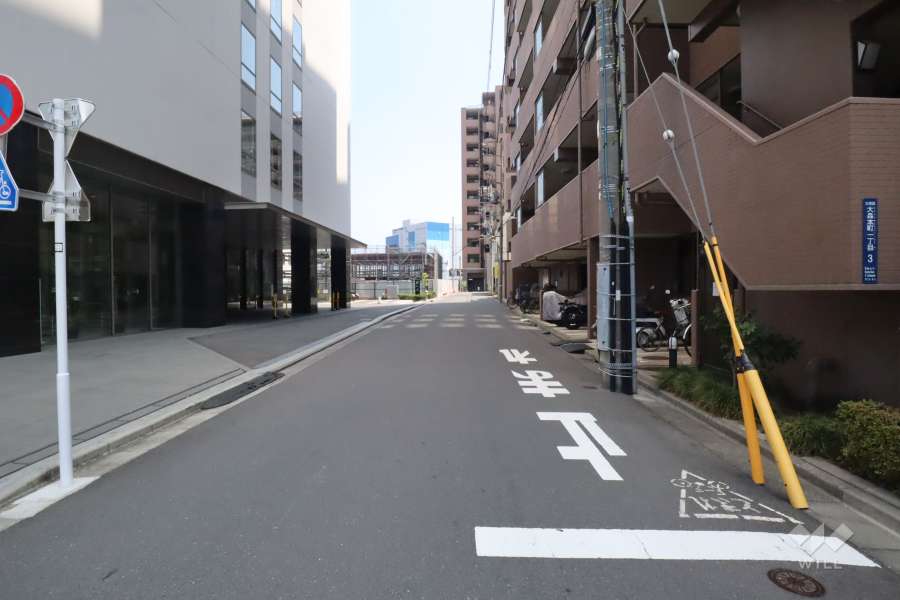 敷地北側の前面道路　