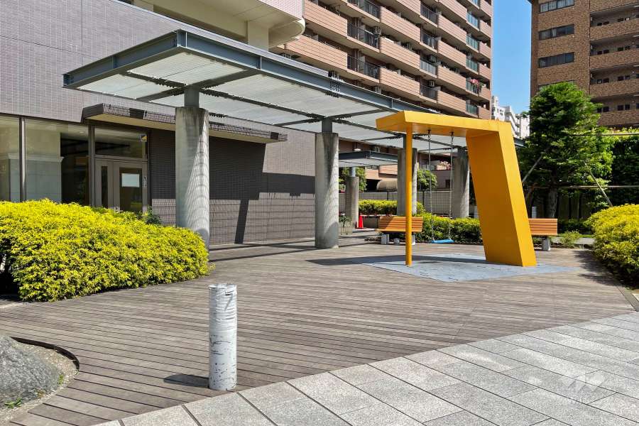 敷地内にある広場