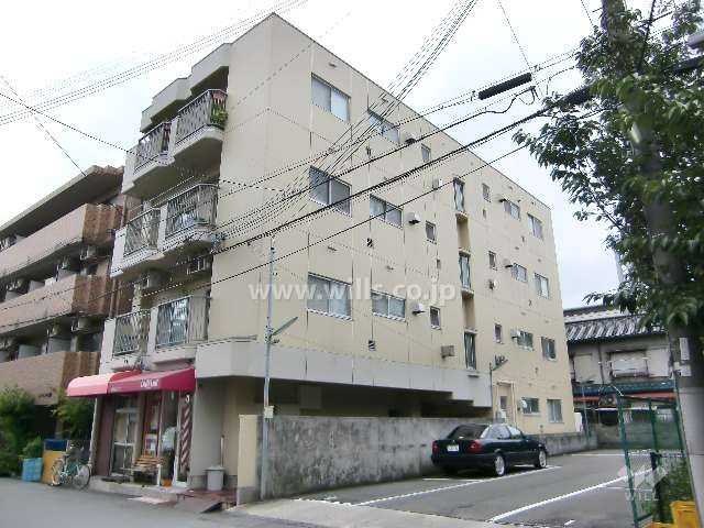 サニーハイツ久寿川の外観（東側から）