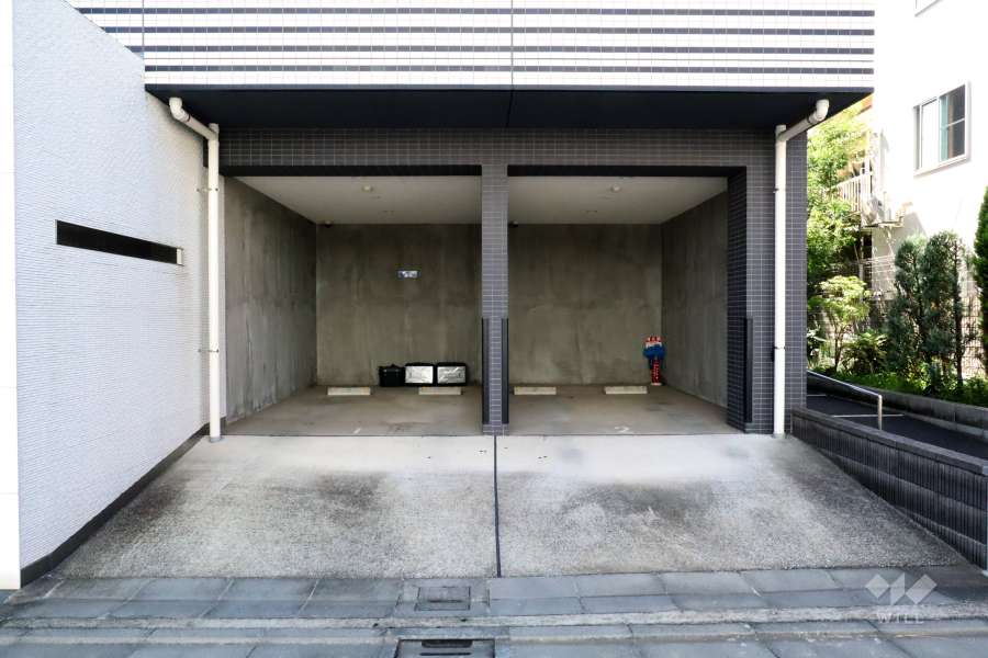 敷地内駐車場（屋内平面式）