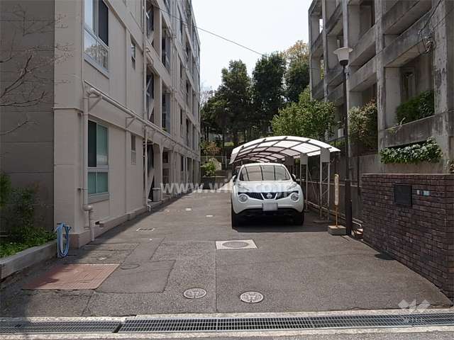 敷地入口