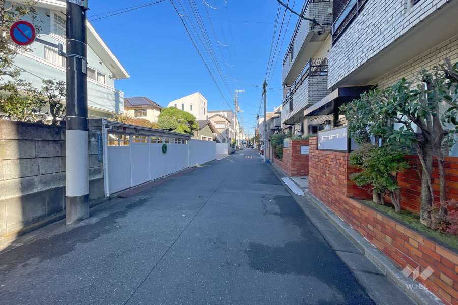 敷地北側の前面道路　　