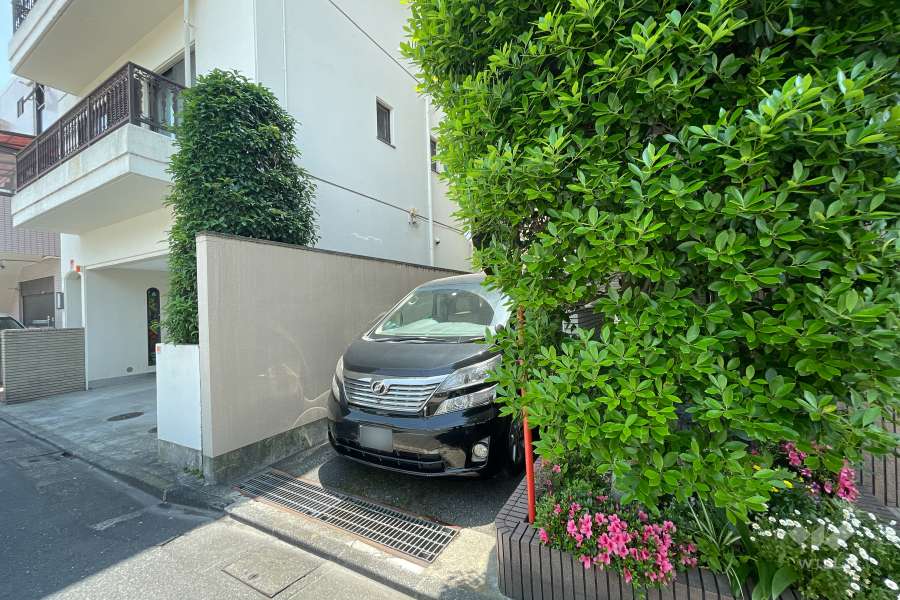 敷地内駐車場（屋外平面式）