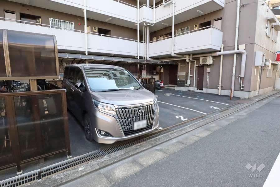 敷地内駐車場（屋外平面式）