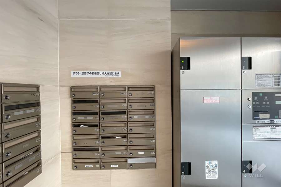 共用ポストと宅配ボックス