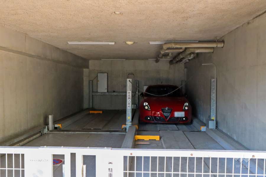 敷地内駐車場（屋内機械式）