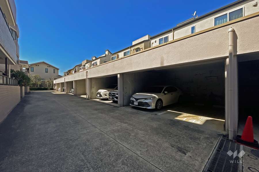 敷地内駐車場（屋外平面式）