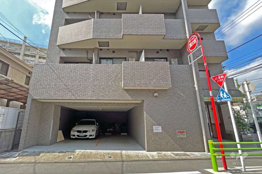 敷地内駐車場（屋内平面式）