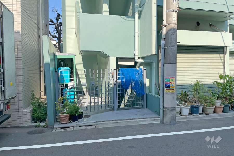 サブエントランス