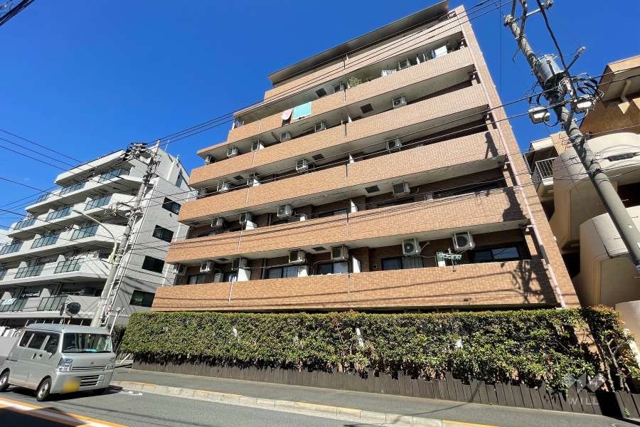 グランイーグル大森中央の外観（南東側から）