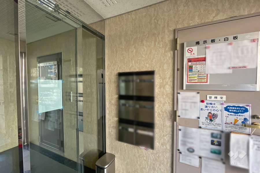 エントランス（共用ポスト）