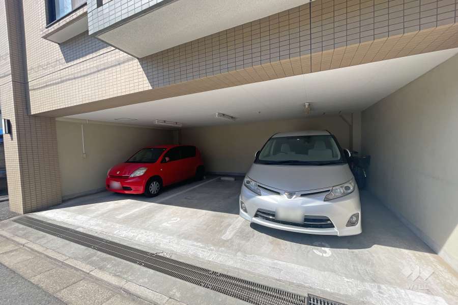 敷地内駐車場（屋内平面式）