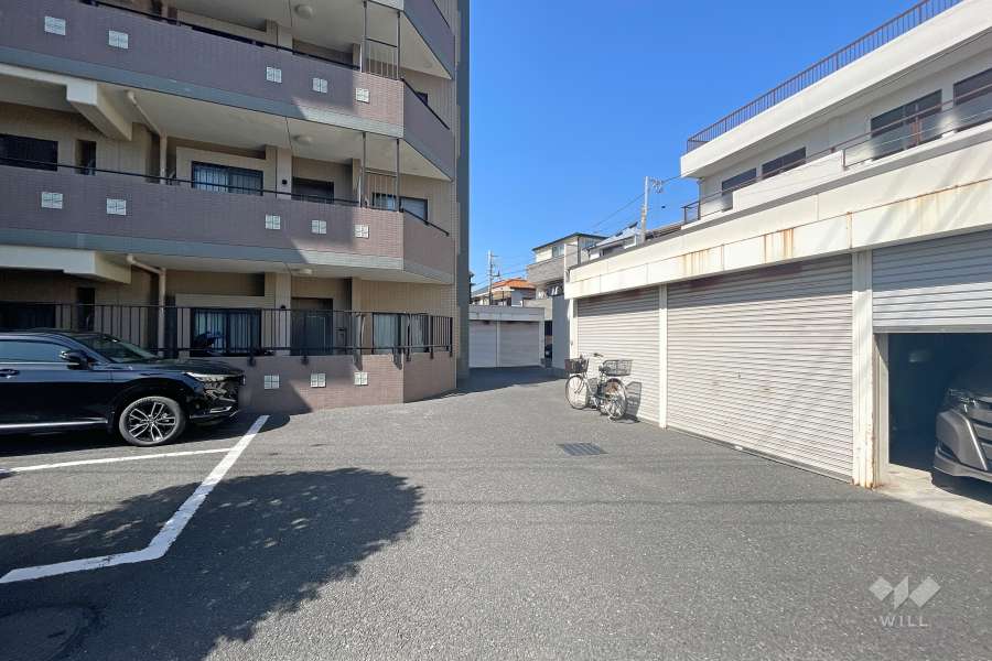 敷地内駐車場（屋内平面式）