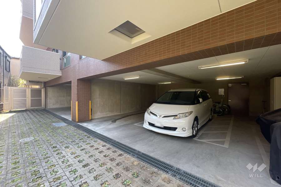 敷地内駐車場（屋内平面式）