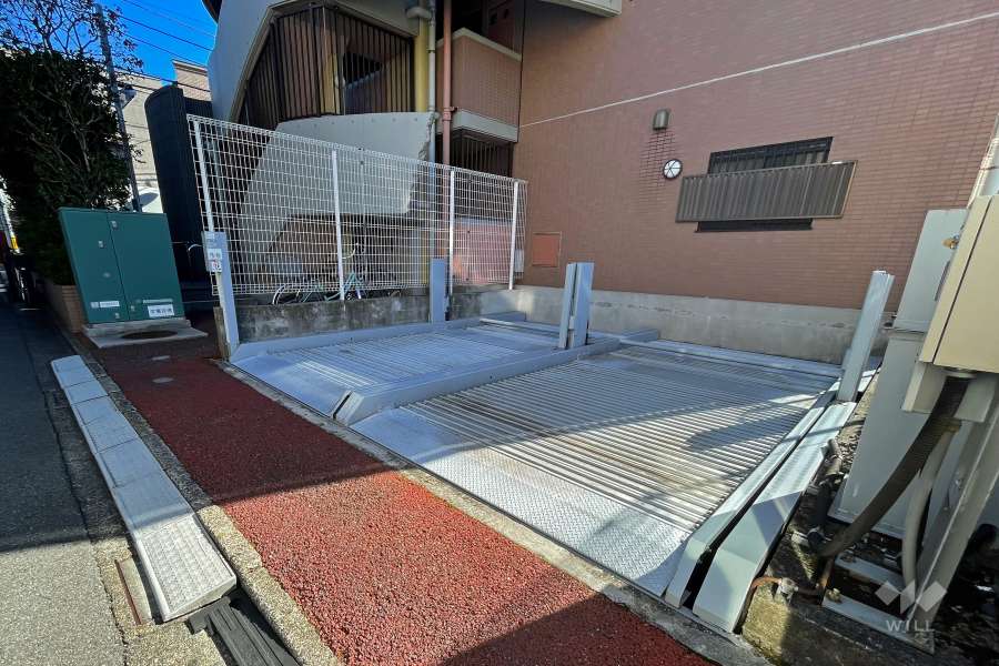 敷地内駐車場（屋外機械式）