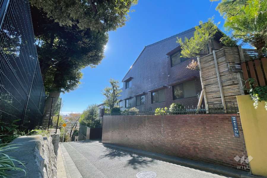 ネオハイツヴェルビュの外観（北側から）