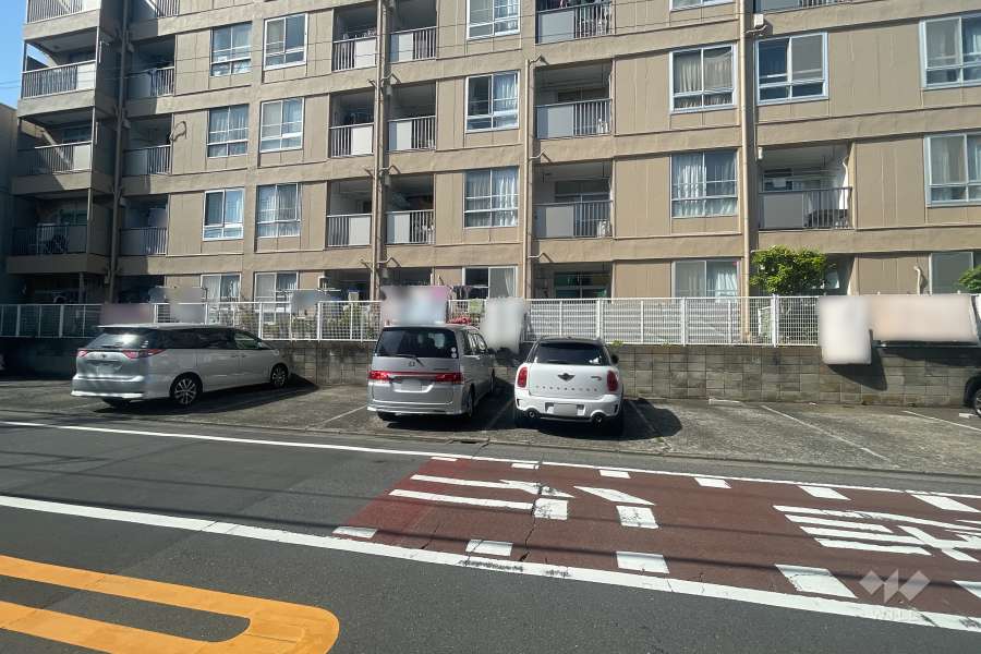 敷地内駐車場（屋外平面式）