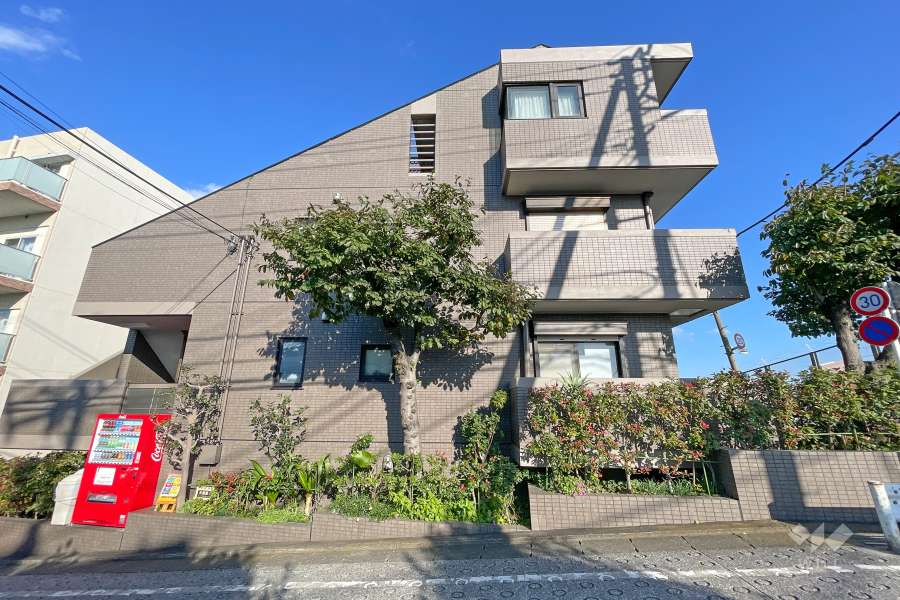 グリーンキャピタル中馬込の外観（西側から）