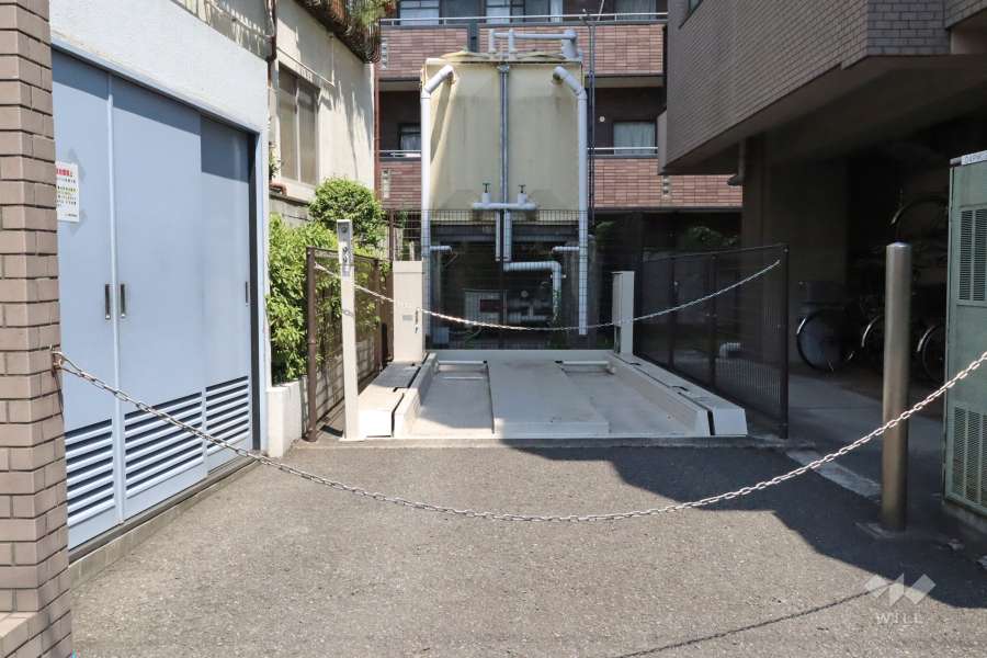 敷地内駐車場（屋外機械式）