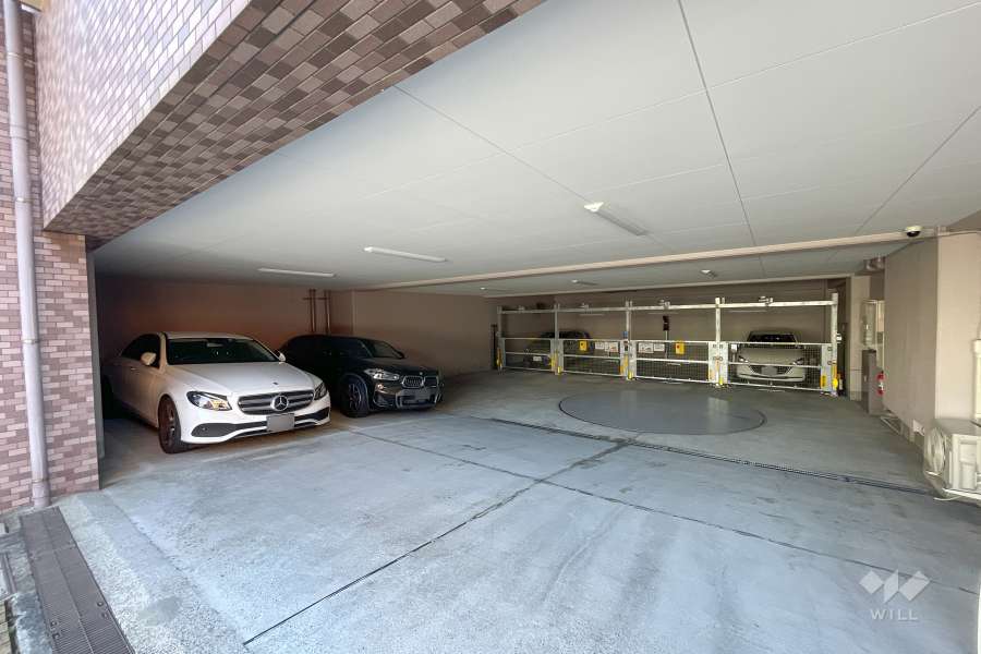 敷地内駐車場（屋内平面式）