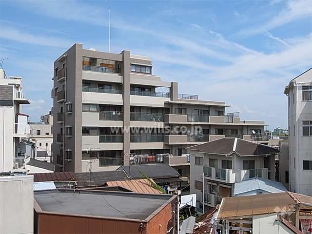ステイツ甲子園口二丁目の外観（南側から）