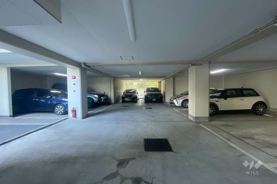 敷地内駐車場（屋内平面式）