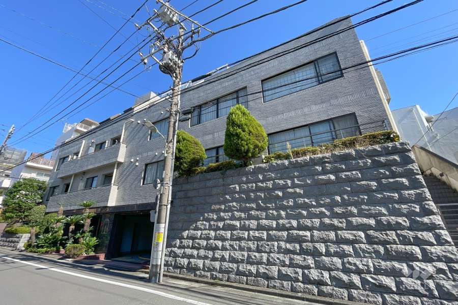 グローリーガーデンの外観（南西側から）