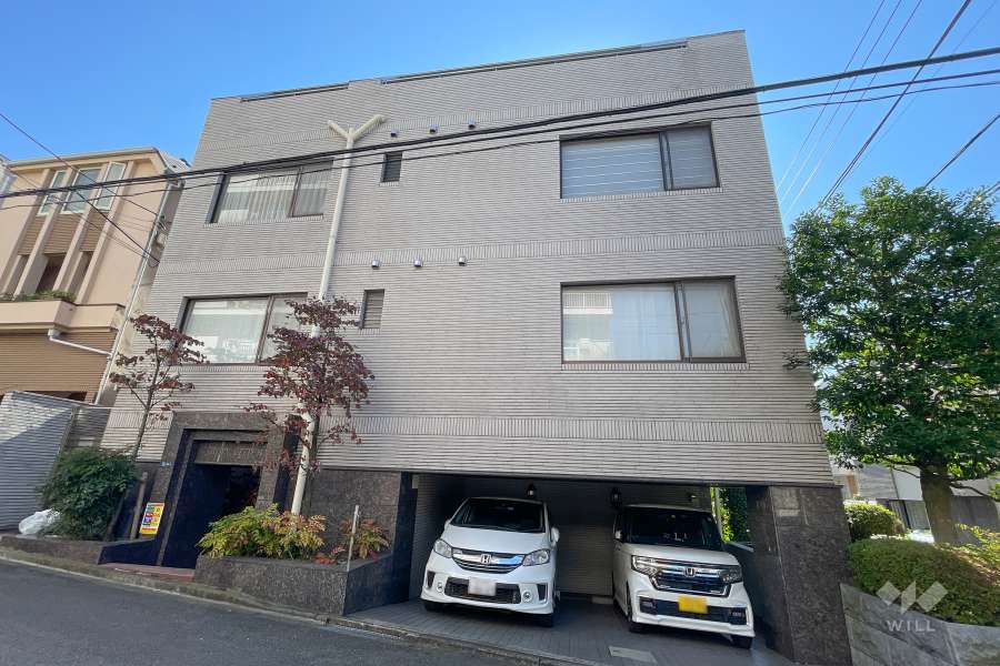 グローリーガーデンの外観（北側から）