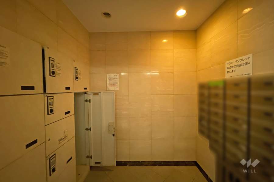 共用ポストと宅配ボックス