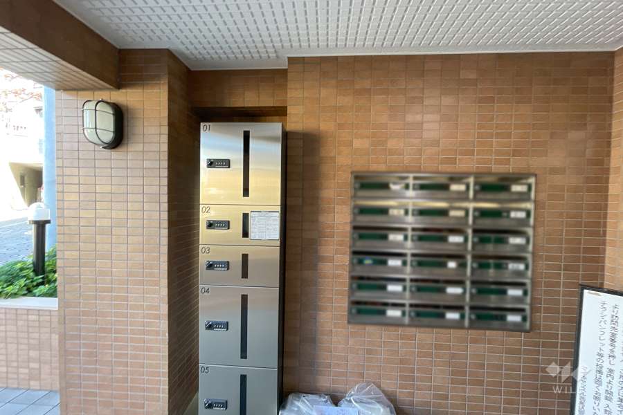 宅配ボックスと共用ポスト