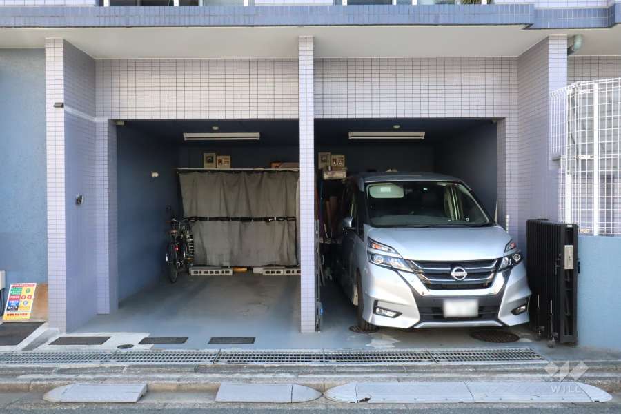 敷地内駐車場（屋内平面式）
