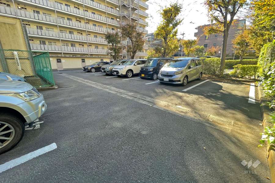 敷地内駐車場（屋外平面式）