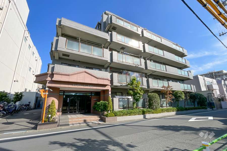 エンゼルハイム仲池上の外観（北西側から）　