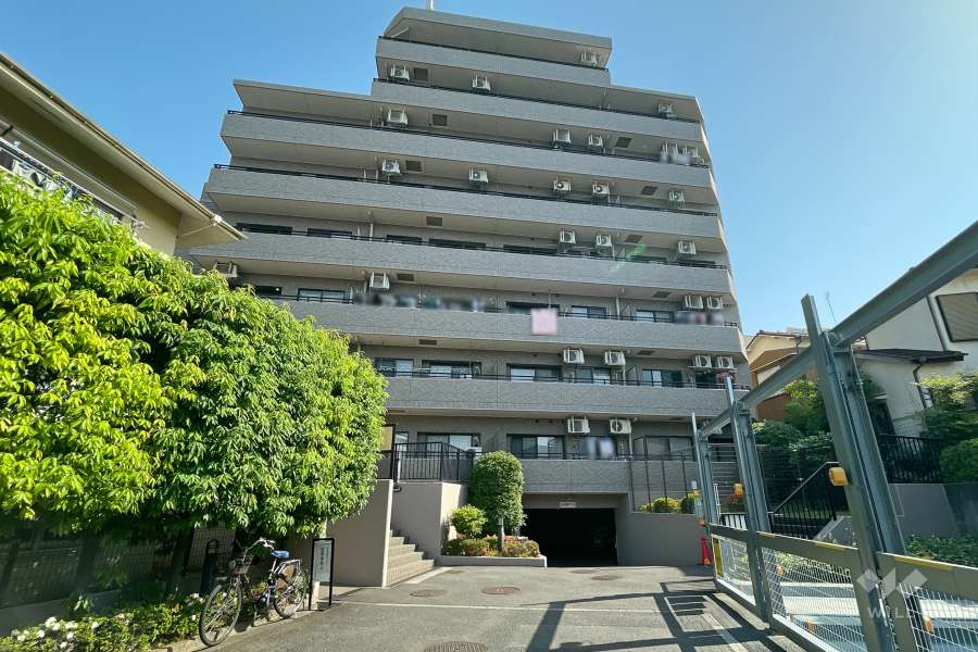 コスモ西馬込の外観（南西側から）