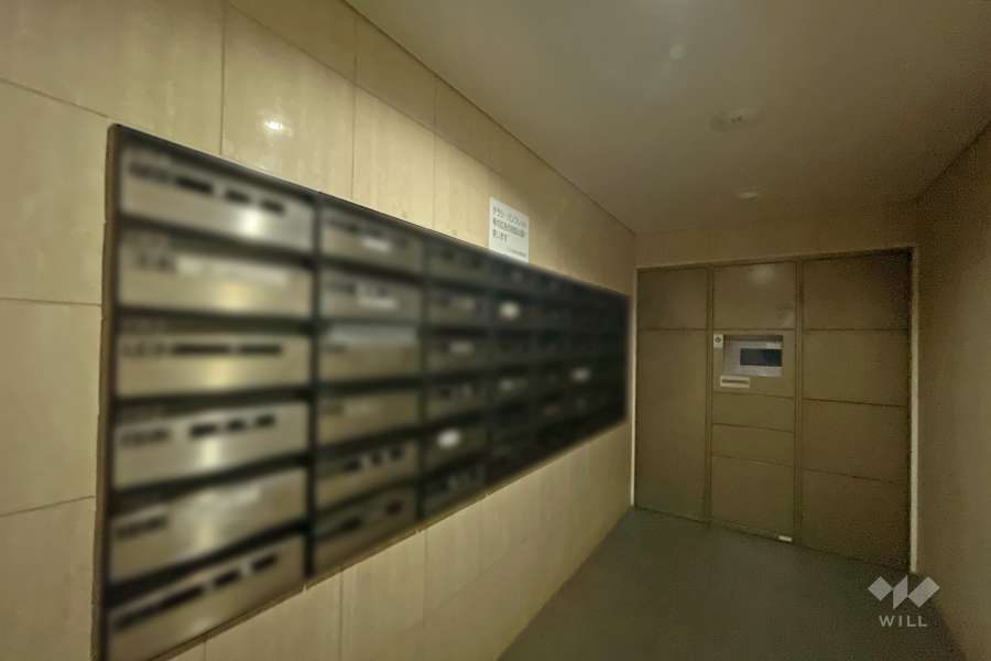 共用ポストと宅配ボックス