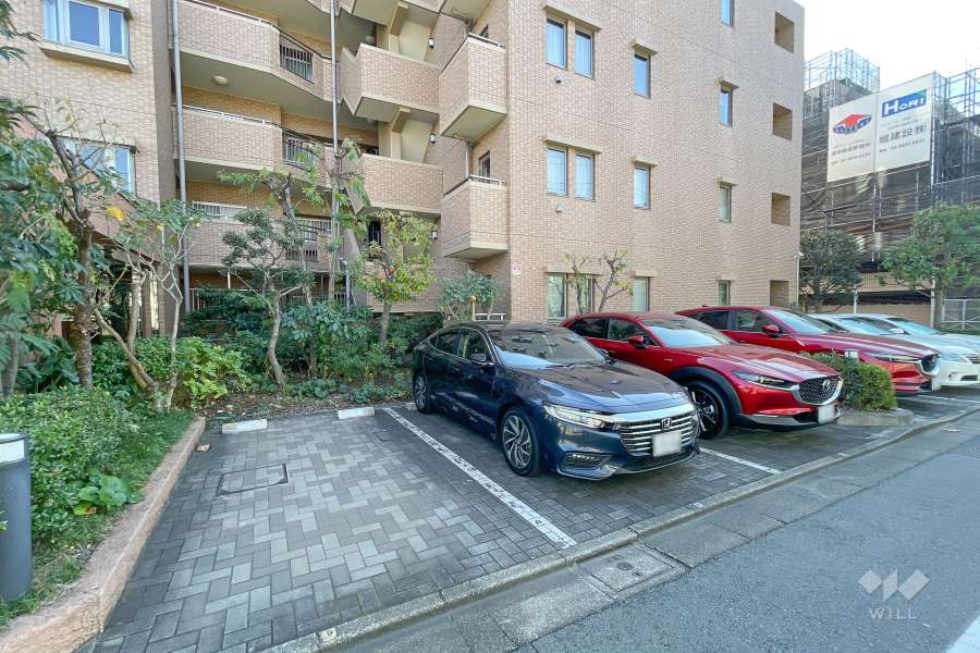 敷地内駐車場（屋外平面式）
