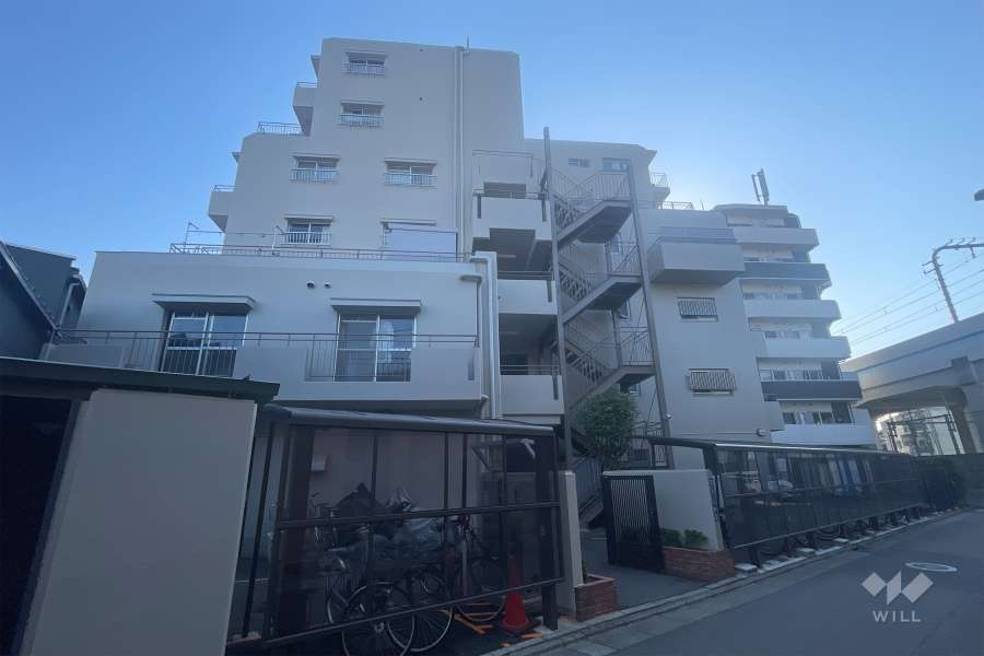 仲六郷ダイヤモンドマンションの外観（北東側から）