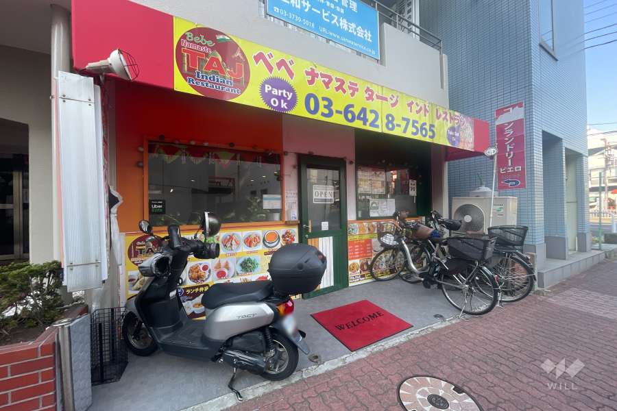 敷地内の飲食店